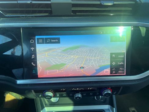 Used 2019 Audi Q3 2.0T Premium Plus image 15