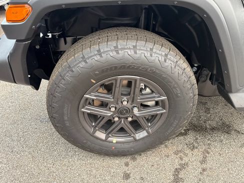 New 2026 Jeep Wrangler Unlimited Sport AWD/4WD image 9