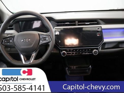 Used 2027 Chevrolet Bolt RS FWD image 14