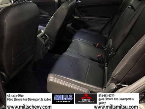 Used 2018 Volkswagen Tiguan SEL image 12