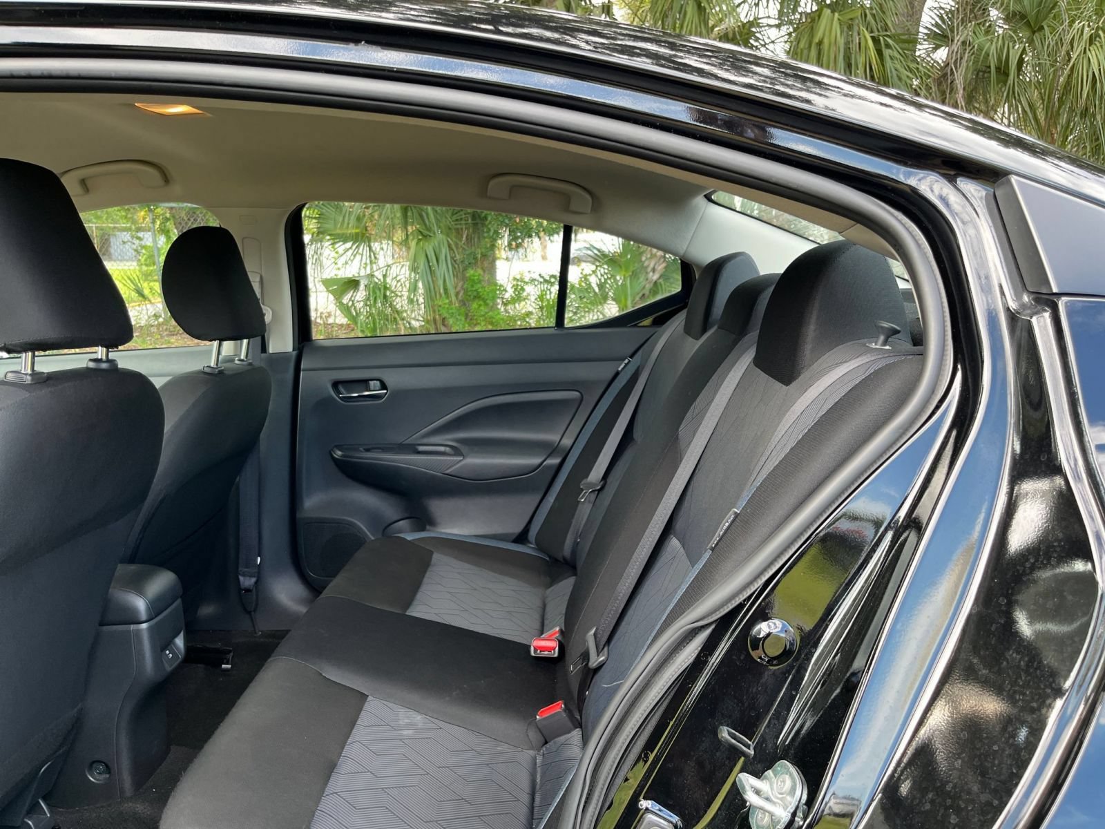 Used 2025 Nissan Versa SV FWD image 22