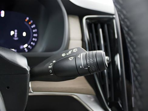 New 2026 Volvo XC90 B5 Core w/ Protection Package Premier image 29