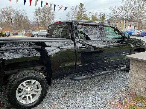 Used 2018 Chevrolet Silverado 1500 LT w/ All Star Edition image 4