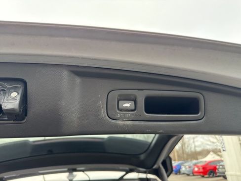 Used 2023 Honda CR-V EX-L image 12