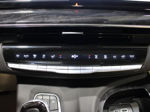 Used 2021 Cadillac Escalade Premium Luxury w/ Driver Assist Tech Package AWD/4WD image 20