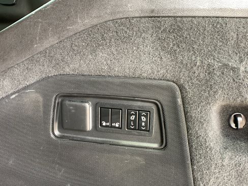 Used 2021 Cadillac Escalade Sport w/ Driver Assist Tech Package AWD/4WD image 24