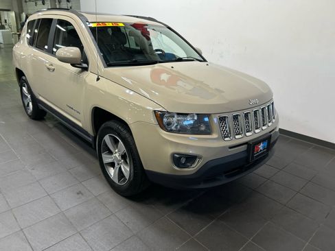 Used 2016 Jeep Compass High Altitude AWD/4WD image 2