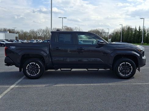 New 2026 Toyota Tacoma TRD Sport AWD/4WD image 5