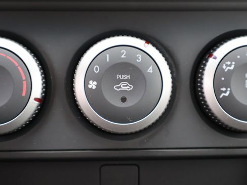 Used 2013 MAZDA MAZDA6 i Sport image 25