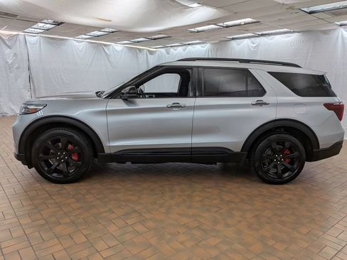 Certified 2022 Ford Explorer ST w/ Equipment Group 401A AWD/4WD image 4