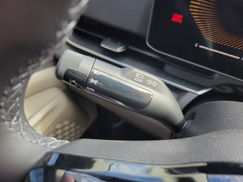 New 2026 Kia Carnival EX image 29