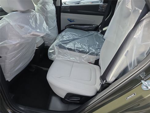 New 2026 Hyundai Tucson SE image 6