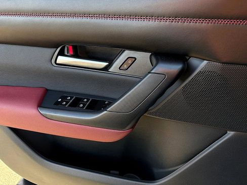 Used 2025 MAZDA CX-50 AWD 2.5 Hybrid w/ Cargo Package image 19