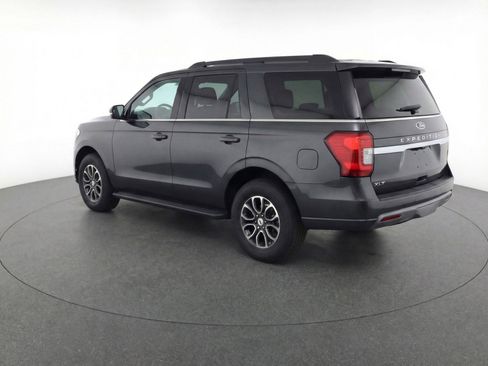 Used 2022 Ford Expedition XLT image 6
