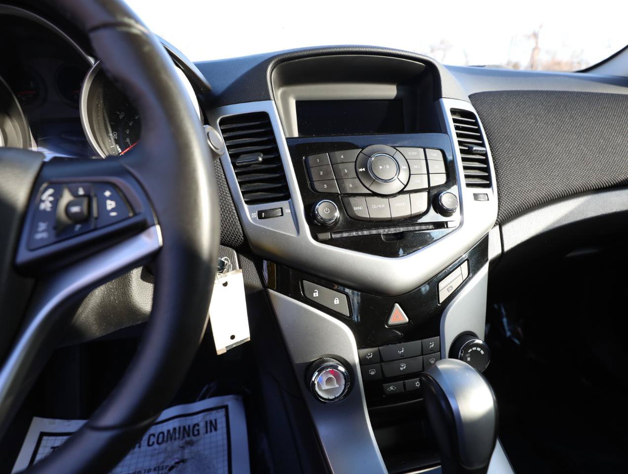 Used 2012 Chevrolet Cruze LT FWD image 17