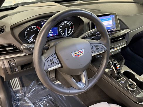 Certified 2022 Cadillac CT4 Premium Luxury RWD image 4