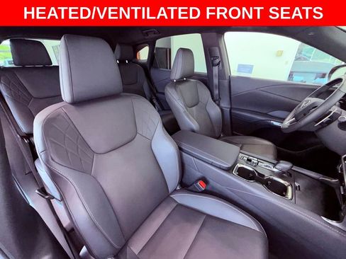 Used 2025 Lexus RX 350 Premium w/ Accessory Package AWD/4WD image 14