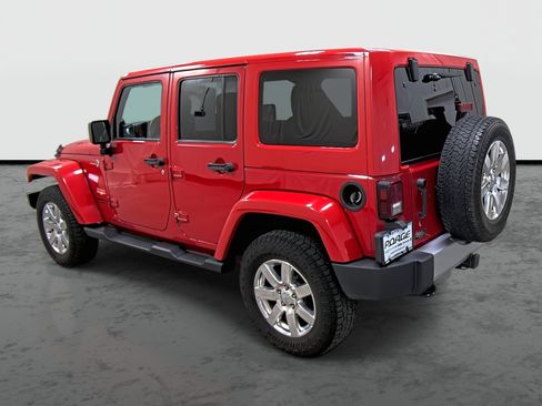 Used 2014 Jeep Wrangler Unlimited Sahara w/ Max Tow Package image 2