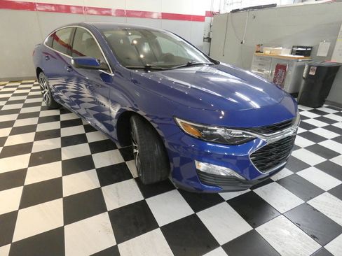 Used 2023 Chevrolet Malibu RS image 3