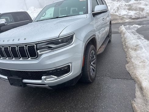 Used 2022 Jeep Wagoneer Series III image 9