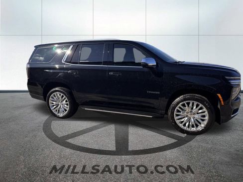 Used 2025 Chevrolet Tahoe Premier w/ Sun And Tow Package image 5