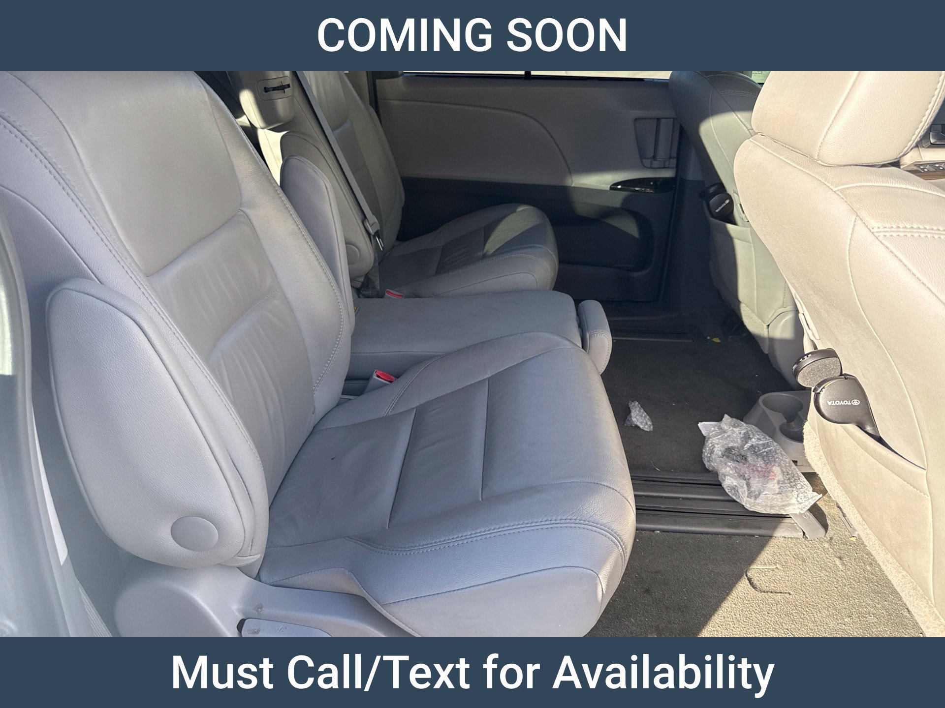 Used 2017 Toyota Sienna XLE Premium FWD image 12
