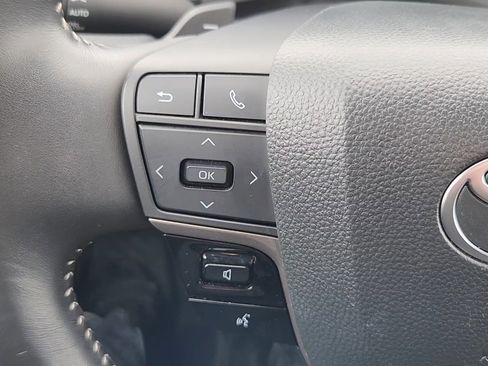 Certified 2025 Toyota Camry SE image 11