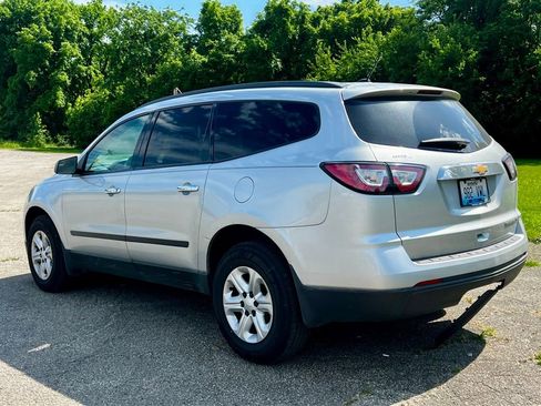 Used 2014 Chevrolet Traverse LS FWD image 4