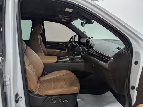 Used 2023 Cadillac Escalade Sport image 23