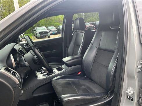 Used 2021 Jeep Grand Cherokee Laredo X AWD/4WD image 10