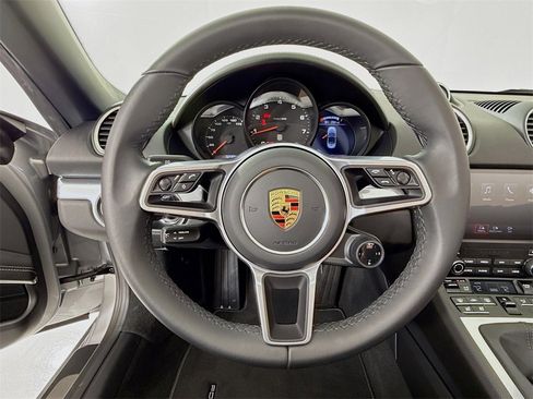 Used 2024 Porsche 718 Boxster Style Edition image 17