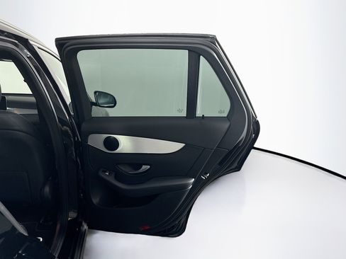 Used 2022 Mercedes-Benz GLC 300 GLC 300 w/ Premium Package Lite image 32