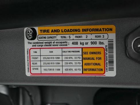 Used 2025 Lincoln Nautilus Premier w/ Equipment Group 102A AWD/4WD image 32
