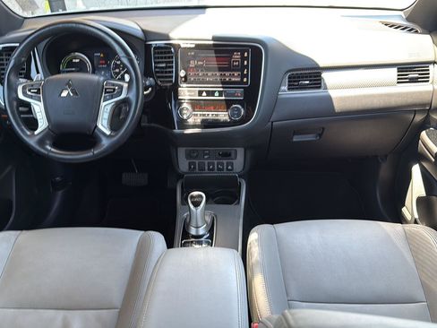 Used 2019 Mitsubishi Outlander GT AWD/4WD image 20