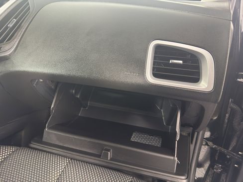 Used 2017 Chevrolet Equinox LT FWD image 39