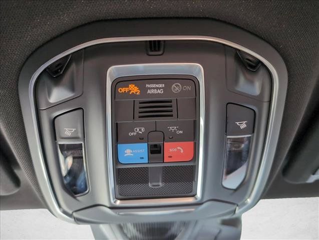 Used 2026 Dodge Charger Scat Pack w/ Blacktop Package AWD/4WD image 17