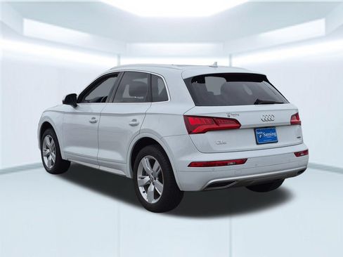 Used 2019 Audi Q5 2.0T Premium Plus w/ Premium Plus Package AWD/4WD image 3
