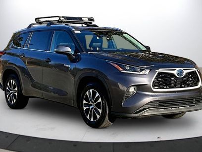 Used 2021 Toyota Highlander XLE