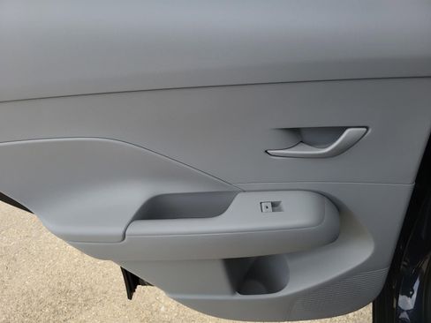 New 2026 Hyundai Kona SEL Sport FWD image 9