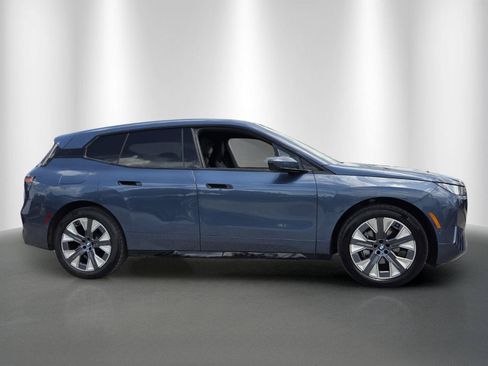Used 2026 BMW iX xDrive45 AWD/4WD image 8
