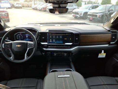 New 2026 Chevrolet Silverado 3500 High Country w/ High Country Premium Package AWD/4WD image 11
