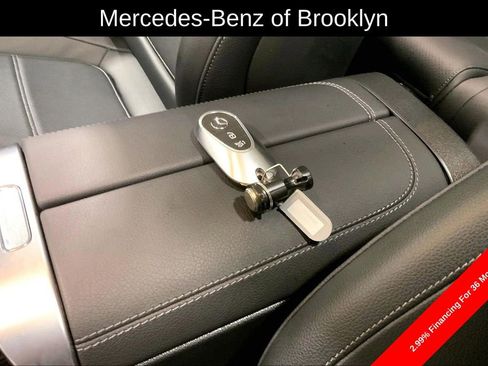 Certified 2025 Mercedes-Benz GLC 300 4MATIC image 13