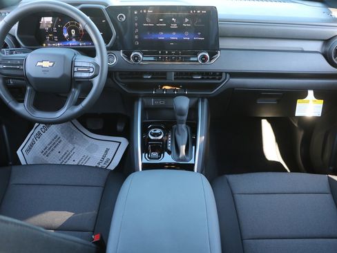 New 2026 Chevrolet Colorado W/T image 16