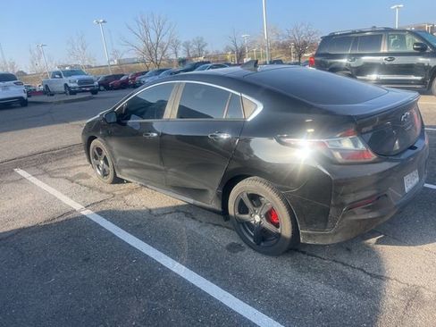 Used 2018 Chevrolet Volt LT image 9