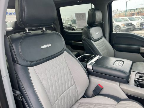 Used 2022 Ford F150 Limited image 19