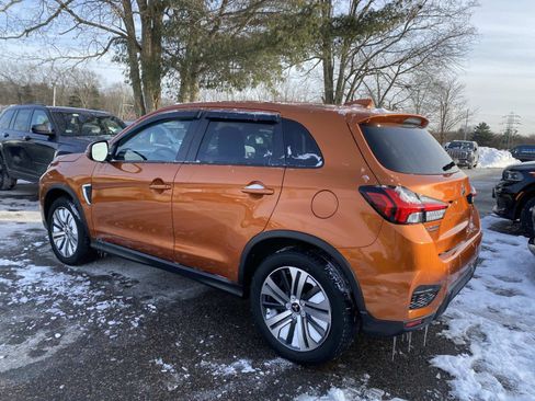 Used 2022 Mitsubishi Outlander Sport SE image 6