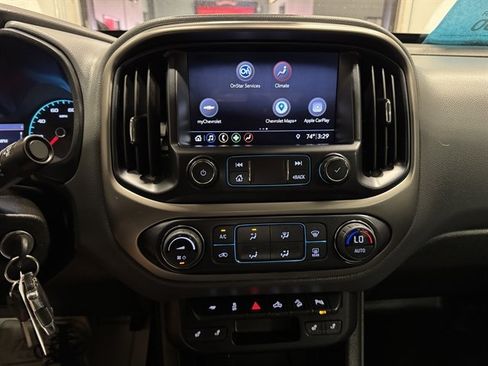 Used 2019 Chevrolet Colorado Z71 AWD/4WD image 35