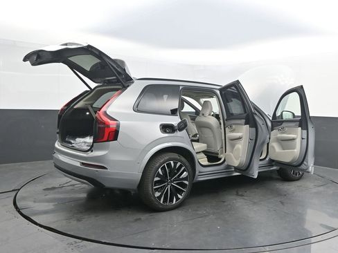 New 2026 Volvo XC90 B6 Ultra w/ Lounge Package AWD/4WD image 39