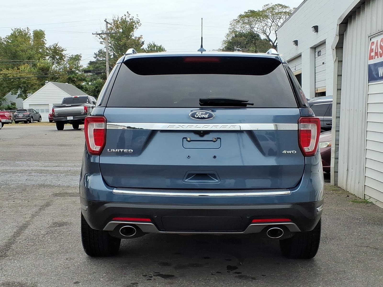 Used 2019 Ford Explorer Limited w/ Class III Trailer Tow Package AWD/4WD image 4