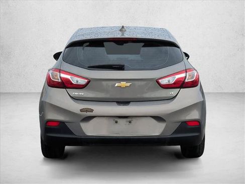 Used 2017 Chevrolet Cruze LT FWD image 6